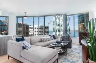 Photo #5: 424002109 Listing