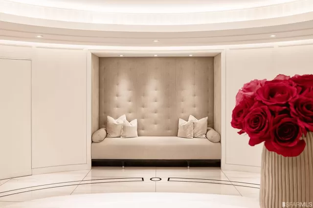 MLS: 424002228 Condo For Sale