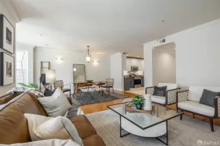 Photo #3: 424002687 Listing 