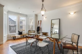 Photo #4: 424002687 Listing 