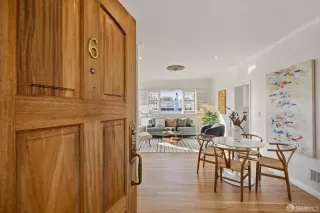 Photo #4: 424002971 Listing 