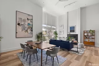 Photo #5: 424003214 Listing