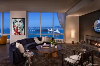 Photo #4: 424003295 Listing