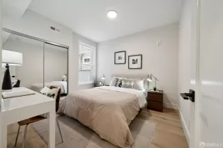 Photo #6: 424003360 Listing