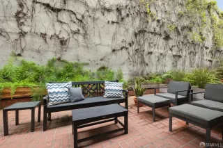 Photo #3: 424003373 Listing 