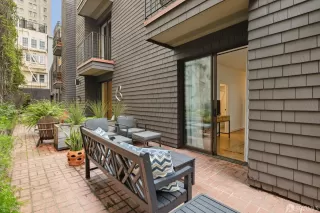 Photo #4: 424003373 Listing 