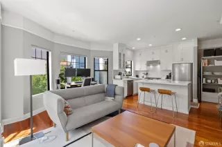 Photo #5: 424003653 Listing 