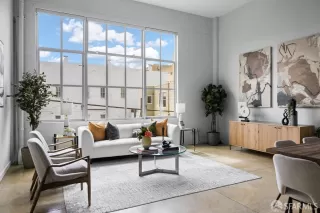 Photo #1: 424003679 Listing