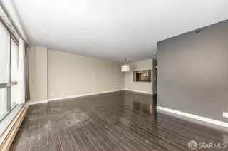 Photo #5: 424003766 Listing 