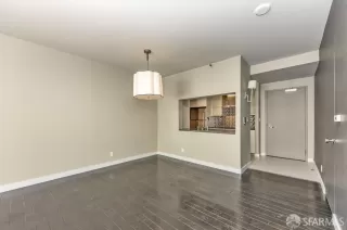 Photo #6: 424003766 Listing 