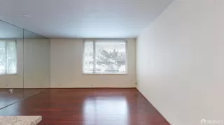 Photo #2: 424003945 Listing