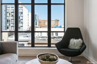 Photo #2: 424004000 Listing 