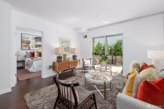 Photo #3: 424004095 Listing