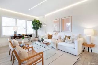 Photo #4: 424004110 Listing