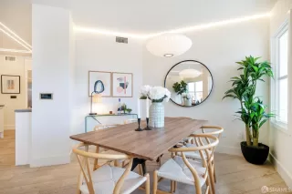 Photo #6: 424004110 Listing