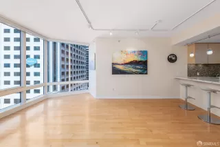 Photo #5: 424004121 Listing 