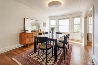 Photo #2: 424004358 Listing