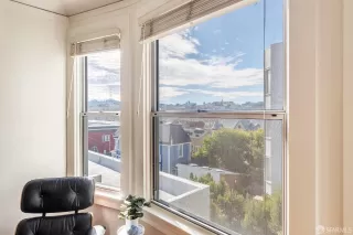 Photo #3: 424004358 Listing