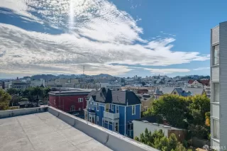 Photo #4: 424004358 Listing