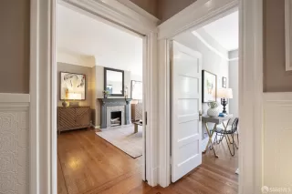 Photo #6: 424004407 Listing