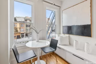 Photo #6: 424004441 Listing