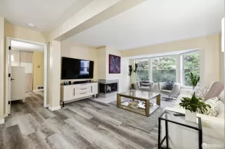 Photo #1: 424004569 Listing