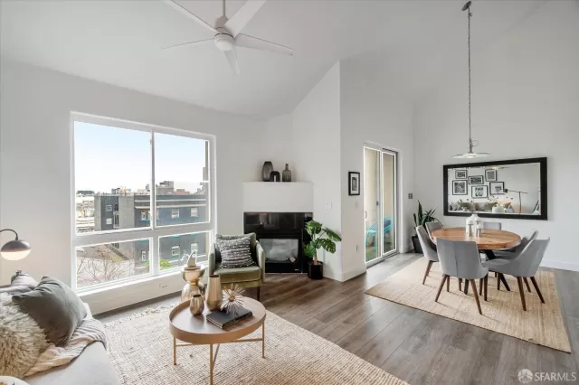 MLS: 424004619 Condo For Sale