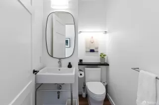 Photo #6: 424005035 Listing