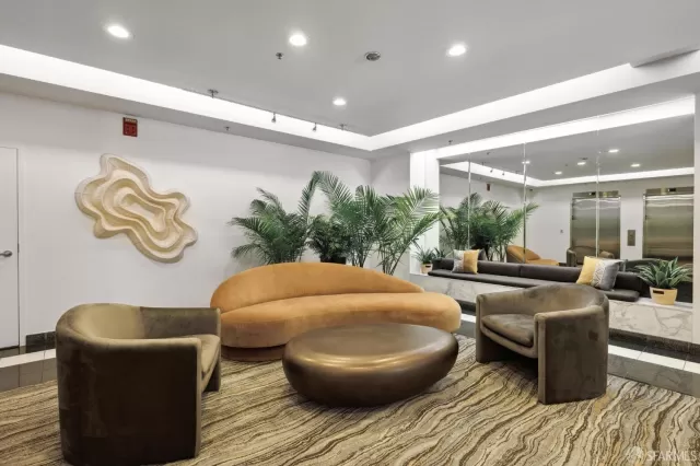 MLS: 424005169 Condo For Sale