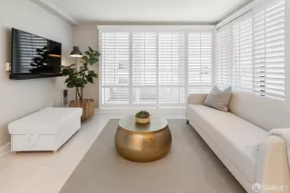 Photo #6: 424005169 Listing