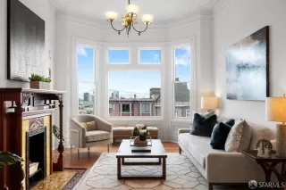 Photo #3: 424005266 Listing 