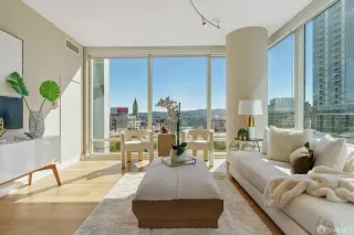 Photo #4: 424005276 Listing 