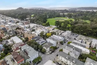 Photo #3: 424005449 Listing 