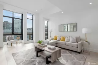 Photo #2: 424005469 Listing 