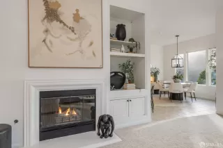 Photo #5: 424005600 Listing 