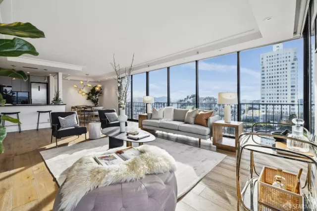 MLS: 424005978 Condo For Sale