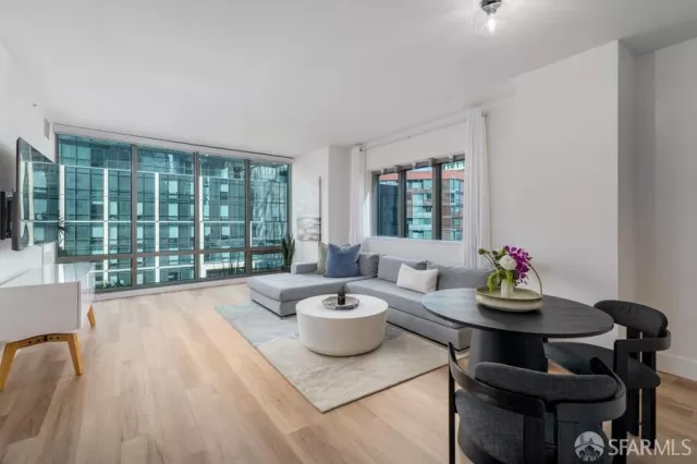 MLS: 424006014 Condo For Sale