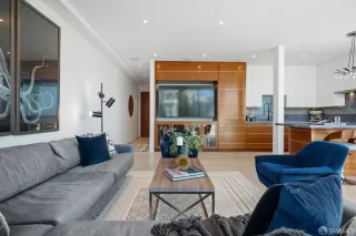 Photo #5: 424006096 Listing