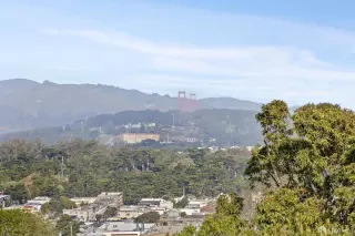 Photo #2: 424006258 Listing 