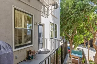 Photo #4: 424006504 Listing 