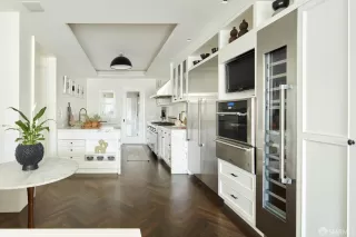 Photo #5: 424006960 Listing