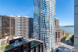 Photo #5: 424007259 Listing 