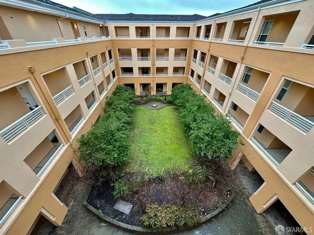 MLS: 424007338 Condo For Sale