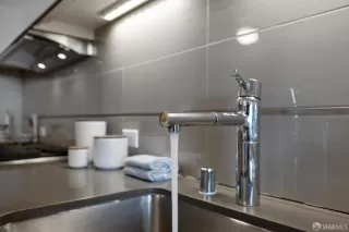 Photo #5: 424007671 Listing 