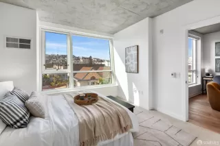 Photo #3: 424007736 Listing 