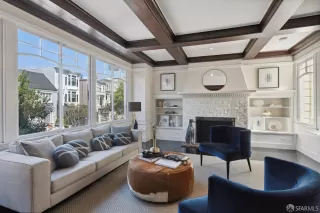 Photo #3: 424007827 Listing