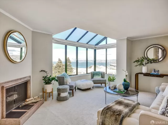MLS: 424007915 Condo For Sale