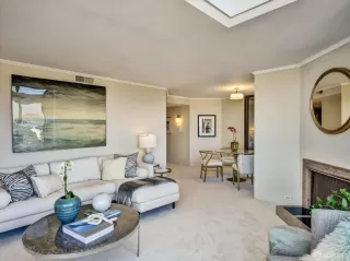 Photo #6: 424007915 Listing