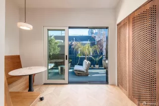 Photo #6: 424008179 Listing