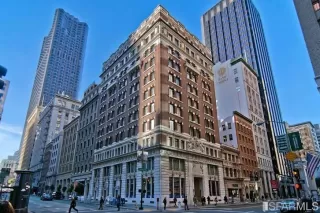 Photo #1: 424008240 Listing